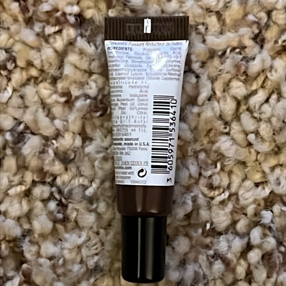 Kiehl's Powerful-Strenth Line-Reducing Concentrate Vitamin C Serum - Picture 3 of 3